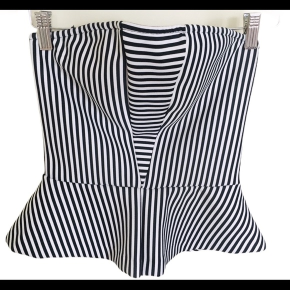 GUESS Scuba Knit Bandeau Strapless Top With Peplum Bottom Black Stripe Sz Small - Picture 7 of 10